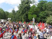 Кметът на Перник Иван Иванов връчи  награди на 91 дейци на образованието  и културата