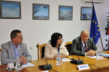 Основания за притеснения от неспазване сроковете по удължаване живота на двата блока в АЕЦ "Козлодуй" няма, смята министър Теменужка Петкова