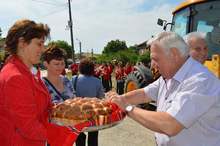 Кметът на община Сандански даде началото на изграждането на две нови улици в селата Левуново и Дамяница