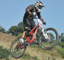 Байкъри от цялата страна пристигат на състезание в Бургас 