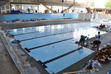 Изграждането на новия  закрит плувен басейн  в Благоевград върви в график