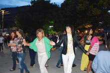 С богата музикална програма, кръшни хора и заря бе отпразнуван празникът на пиринското село Брежани