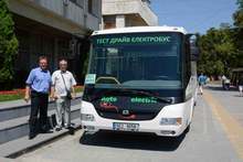 В Пазарджик електробус обслужва експериментално линии на градския транспорт 