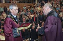 Във Великотърновския университет се състоя церемония по предаване и приемане на ректорските символи