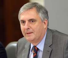 Ивайло Калфин отрече подготвянето на промени при пенсионирането на военни и полицаи