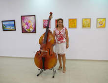 На концерт в Казанлък свириха с уникалния контрабас за джаз  