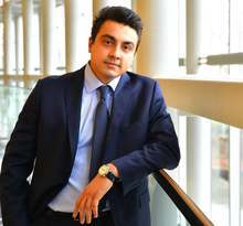 Възможността за получаване на европейски субсидии за пчеларството и розопроизводството е била най-често поставяният въпрос в приемната на евродепутата Момчил Неков в Казанлък