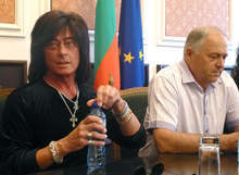 През последните години България е добър пазар за рок музиката, каза в Сливен рок легендата Джо Лин Търнър