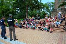 Деца от школа по планинарство се срещнаха с полицаи от РУ-Пещера