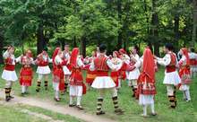 Детско-юношеският фолклорен ансамбъл "Пиринска китка" в Благоевград отбелязва 50-годишен юбилей