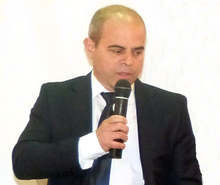 Кметът на Русе е подарил книгата "Паспорт Русе" на абитуриенти 