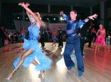 Танцови двойки от 40 клуба ще си оспорват медалите в държавен шампионат в Каварна