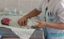По 250 лева за първо  бебе дава Община  Брезник