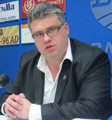 Три деца от Плевен получиха парични дарения от Общинския съвет, за да продължат лечението си