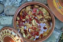 Празник на гърнетата събира на дълга трапеза гозбите на Добруджа в село Зимница