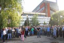 Енергетици от ТЕЦ "Бобов дол" протестират заради забавени заплати