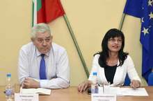 Зам.-министър Шарков: Водят се разговори за въздушен транспорт за Спешната помощ