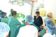 В Кърджалийската болница  бе имплантирана колянна става  в присъствието на създателя й