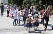 С празник на близнаците от 1 до 101 години бе отбелязана десетата годишнина от създаването на сдружение "Двойна радост" в Силистра