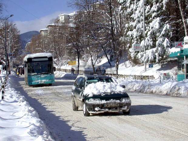 Републиканската пътна мрежа  в област Смолян  е проходима