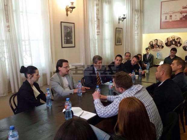 Лидерът на АБВ Георги Първанов   ще участва в младежка дискусия  в Перник