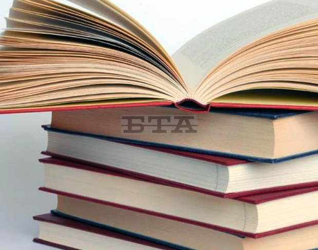 Над 50 български издателства се представят на Алеята на книгата във Варна Над 50 български издателства се представят на Алеята на книгата във Варна