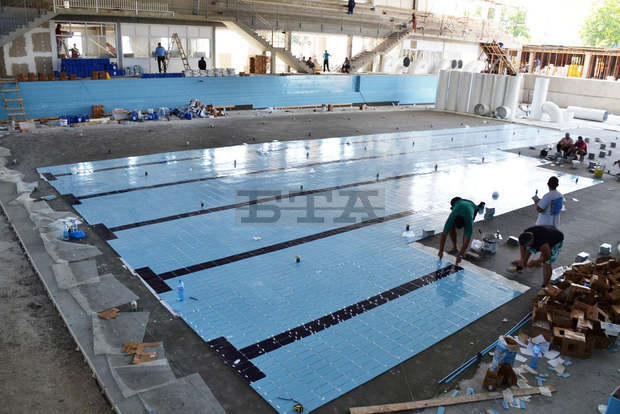 Изграждането на новия  закрит плувен басейн  в Благоевград върви в график