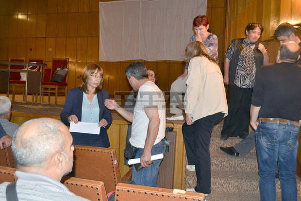 Общинският съвет в Казанлък подкрепи селските стопани