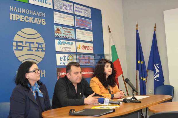 Трите Лайънс клуба във Видин ще осигурят куверти за абитуриентските балове на сираци от видинските училища Трите Лайънс клуба във Видин ще осигурят куверти за абитуриентските балове на сираци от видинските училища