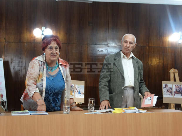 Елена Хайтова и Никола Гигов  представиха новите си книги  пред асеновградчани