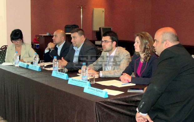 "Младите - образование, лидерство, бъдеще" е темата на регионалната академия на младежката организация на ГЕРБ, която започна в Силистра