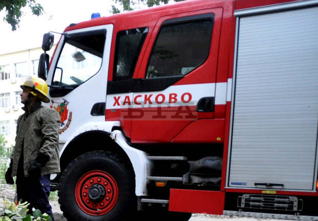 Гора и сухи треви в Сакар планина са обхванати от пожар Гора и сухи треви в Сакар планина са обхванати от пожар