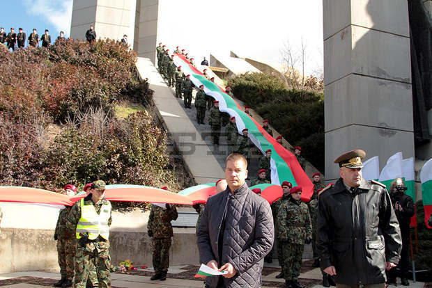 Най-дългият български трибагреник ще се развява в четирите краища на Стара Загора