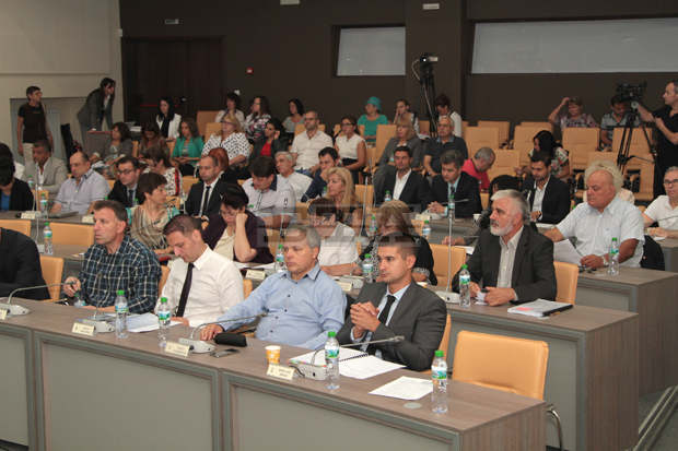 Старозагорският общински съвет присъди званието "Почетен гражданин" на председателя на Тракийско дружество "Одринска епопея" Петра Мечева 