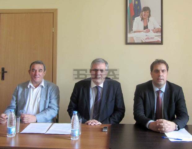 Сключени са 2081 еднодневни трудови договори