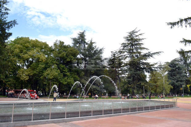 Фолклорни формации от Италия и Корея ще изнесат концерт  в парк "Розариум"