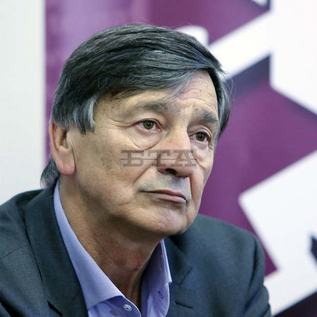 Лекарите от болницата в Белоградчик са подали молба за напускане, не са получавали заплати Лекарите от болницата в Белоградчик са подали молба за напускане, не са получавали заплати