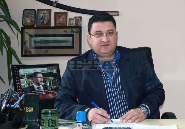 С тържествена Света литургия в Сопот започват тържествата по случай 165 години от рождението на Иван Вазов С тържествена Света литургия в Сопот започват тържествата по случай 165 години от рождението на Иван Вазов