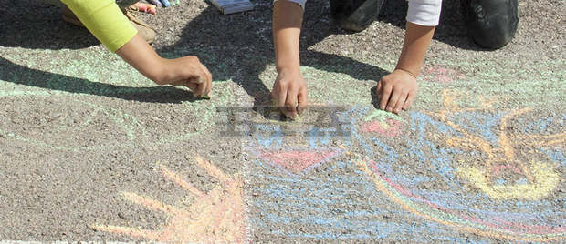 Двеста деца ще участват в конкурса за рисунка на асфалт "Детска усмивка за шампиони"