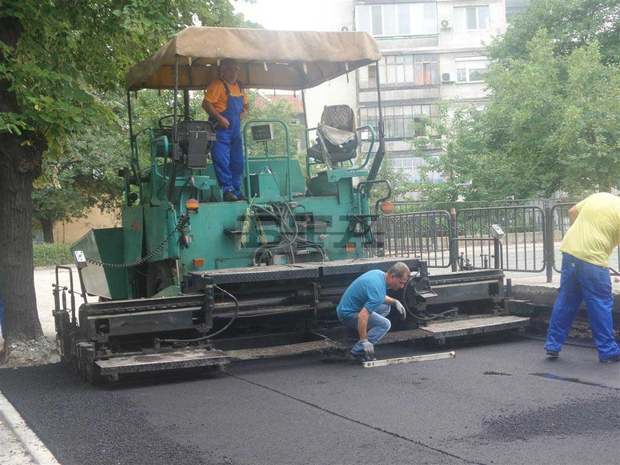 Продължават ремонтите на улици в район "Западен" в Пловдив