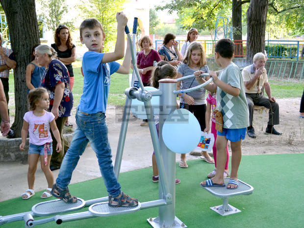 Нов парк и обновена църква имат жителите на село Розово 