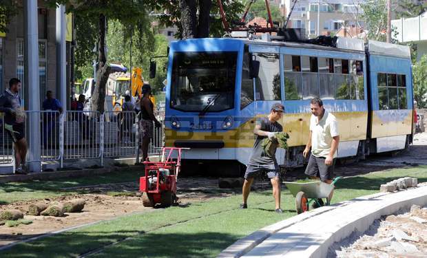 Кметът на София ще провери строителните дейности по реконструкцията на кръстовището на Руски паметник 