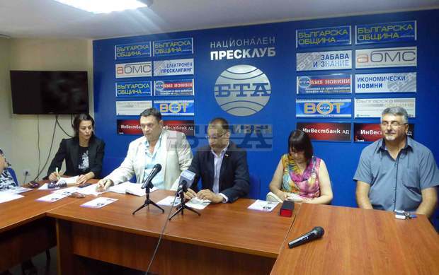 В Сливен бе открит офис на партията "Движение 21" В Сливен бе открит офис на партията "Движение 21"