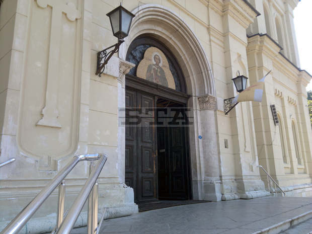 Във Видин посрещат икона на Свети Мина - дарение за катедралния храм "Св.Димитър"