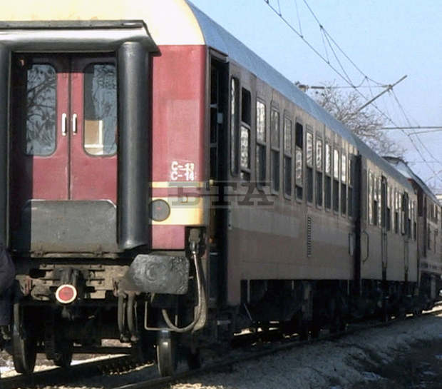 Мъжът, загинал на железопътен път в с. Мадара, е на 68 години от съседното село Кюлевча Мъжът, загинал на железопътен път в с. Мадара, е на 68 години от съседното село Кюлевча