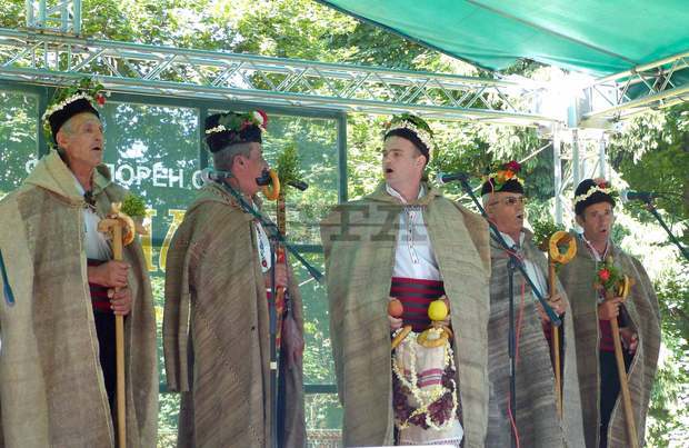 Повече от 500 изпълнители си дават среща на фолклорния събор "Златната гъдулка" в Русе