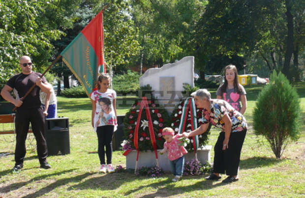 В плевенската община Левски  е открит паметник  на хан Аспарух