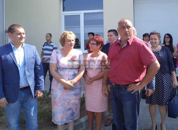 Според Бойко Борисов цената на тока не би трябвало да се повиши Според Бойко Борисов цената на тока не би трябвало да се повиши
