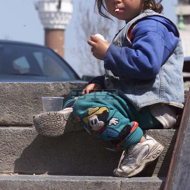 Кампания срещу даването на пари на просещи деца започнаха общината в Берковица и Центърът за  обществена подкрепа