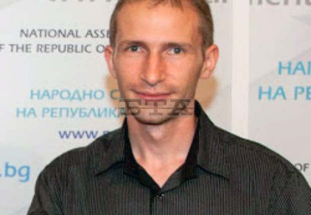 Драгомир Богомилов от Исперихпоказва във фотоизложба в ЛондонТракийското съкровище от Свещари